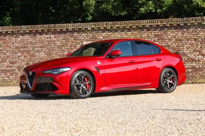 2017 Alfa Romeo Giulia 2.9 V6 Quadrifoglio Performance Edition &ldquo;Manual and Carbon Seats by Sparco&rdquo;