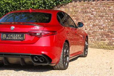 2017 Alfa Romeo Giulia 2.9 V6 Quadrifoglio Performance Edition &ldquo;Manual and Carbon Seats by Sparco&rdquo;