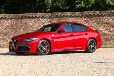 2017 Alfa Romeo Giulia 2.9 V6 Quadrifoglio Performance Edition &ldquo;Manual and Carbon Seats by Sparco&rdquo;