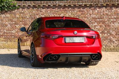 2017 Alfa Romeo Giulia 2.9 V6 Quadrifoglio Performance Edition &ldquo;Manual and Carbon Seats by Sparco&rdquo;