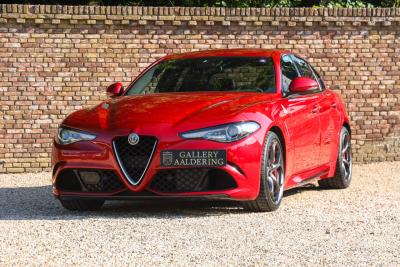 2017 Alfa Romeo Giulia 2.9 V6 Quadrifoglio Performance Edition &ldquo;Manual and Carbon Seats by Sparco&rdquo;