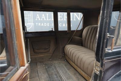 1926 Renault Model PI18/24HP Limousine by Felber et Fils - Paris