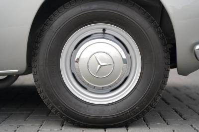1956 Mercedes - Benz 190SL
