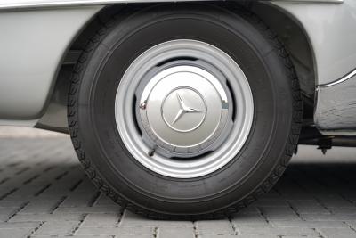 1956 Mercedes - Benz 190SL