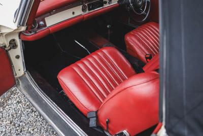 1968 Mercedes - Benz 280SL Pagoda