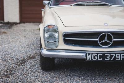 1968 Mercedes - Benz 280SL Pagoda