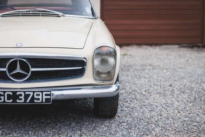 1968 Mercedes - Benz 280SL Pagoda