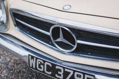 1968 Mercedes - Benz 280SL Pagoda