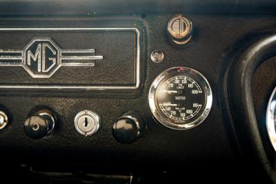 1967 MG B Roadster