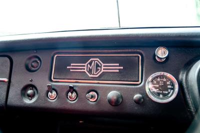 1971 MG B Roadster