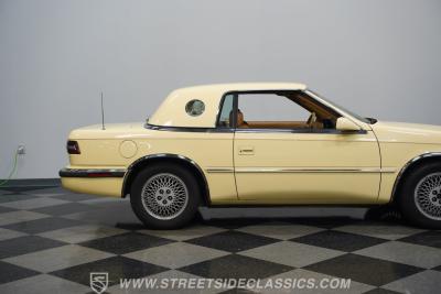 1989 Chrysler TC by Maserati