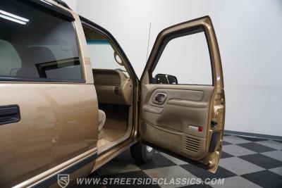 1999 Chevrolet Suburban 2500
