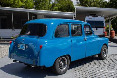 1965 Austin Taxi Cab FX4