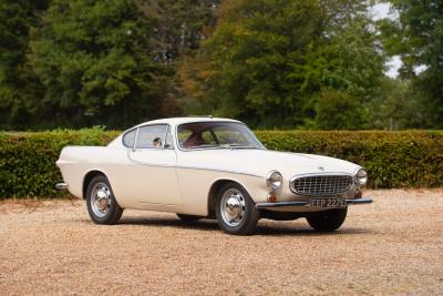 1966 Volvo P1800S