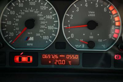 2004 BMW 3-SERIES COUP&Eacute;