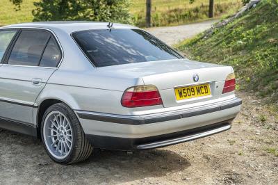 2000 BMW 7-SERIES