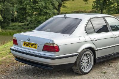 2000 BMW 7-SERIES
