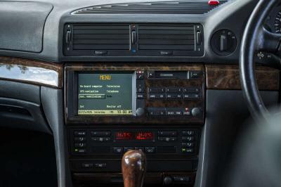 2000 BMW 7-SERIES