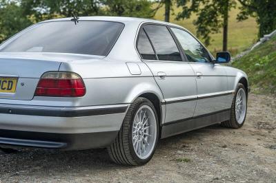2000 BMW 7-SERIES