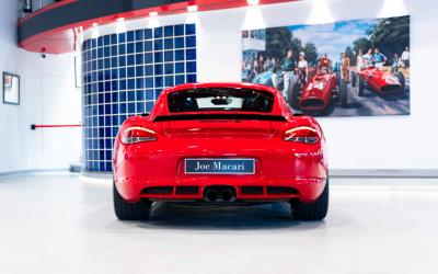 2011 Porsche Cayman R