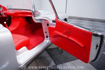 1958 Chevrolet Corvette Replica LS1 Restomod