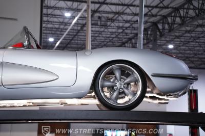 1958 Chevrolet Corvette Replica LS1 Restomod