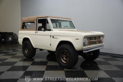 1967 Ford Bronco 4x4 Restomod