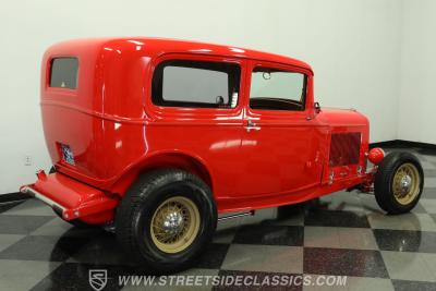 1932 Ford Tudor Streetrod