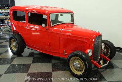 1932 Ford Tudor Streetrod