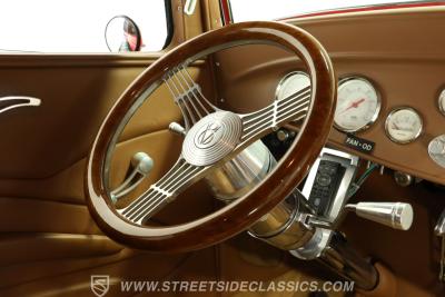 1932 Ford Tudor Streetrod