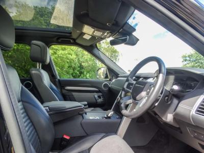 2022 Land Rover 3.0 D300 MHEV R-Dynamic SE Auto 4WD Euro 6 (s/s) 5dr