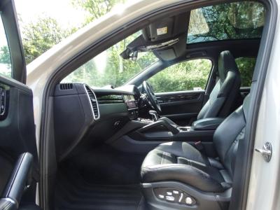 2019 Porsche 2.9T V6 S TiptronicS 4WD Euro 6 (s/s) 5dr