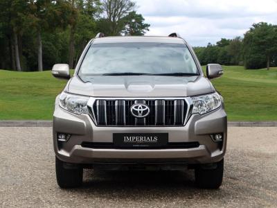 2022 Toyota 2.8D Active Auto 4WD Euro 6 (s/s) 5dr (7 Seat)