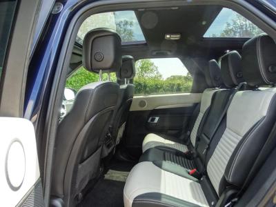 2023 Land Rover 3.0 D300 MHEV R-Dynamic SE Auto 4WD Euro 6 (s/s) 5dr