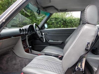 1986 Mercedes - Benz What's my car worth?