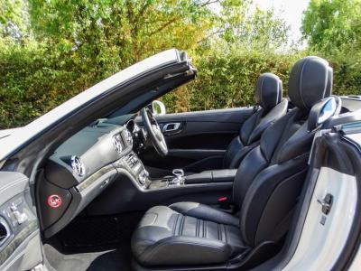 2013 Mercedes - Benz 5.5 SL63 V8 AMG SpdS MCT Euro 5 (s/s) 2dr