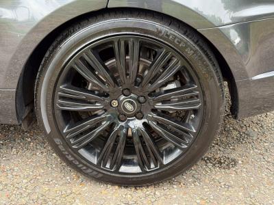 2020 Land Rover 3.0 D300 MHEV HSE Dynamic Black Auto 4WD Euro 6 (s/s) 5dr