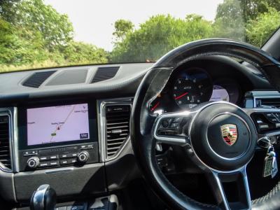 2017 Porsche 3.0T V6 GTS PDK 4WD Euro 6 (s/s) 5dr