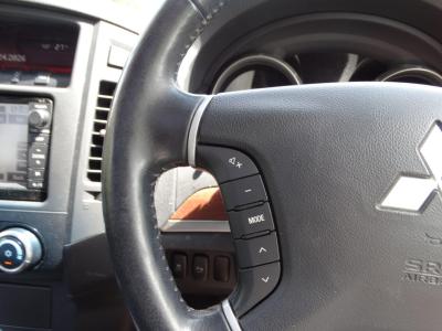 2014 Mitsubishi 3.2 DI-DC SG3 Auto 4WD Euro 5 5dr LWB