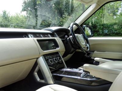 2017 Land Rover 4.4 SD V8 Autobiography Auto 4WD Euro 6 (s/s) 5dr