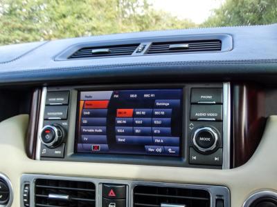 2010 Land Rover 4.4 TD V8 Vogue Auto 4WD Euro 5 5dr