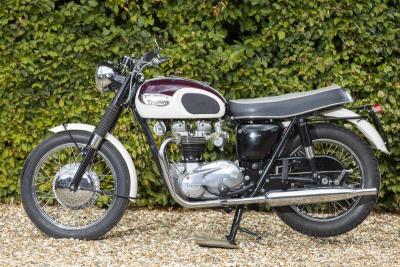 1967 Triumph BONNEVILLE T120