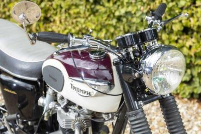 1967 Triumph BONNEVILLE T120