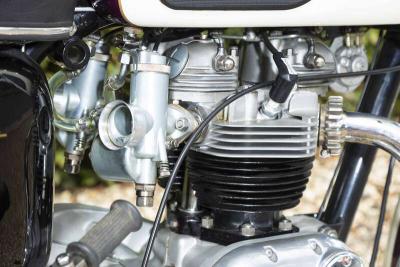 1967 Triumph BONNEVILLE T120