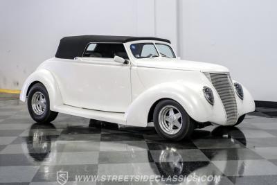 1937 Ford Cabriolet Street Rod
