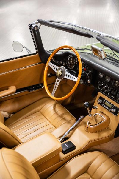1970 Jaguar E TYPE SERIES II ROADSTER