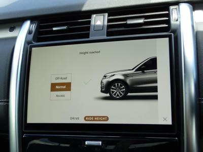 2022 Land Rover 3.0 D300 MHEV R-Dynamic SE Auto 4WD Euro 6 (s/s) 5dr