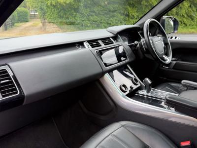 2020 Land Rover 3.0 D300 MHEV HSE Dynamic Black Auto 4WD Euro 6 (s/s) 5dr
