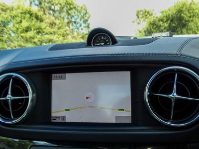 2013 Mercedes - Benz 5.5 SL63 V8 AMG SpdS MCT Euro 5 (s/s) 2dr