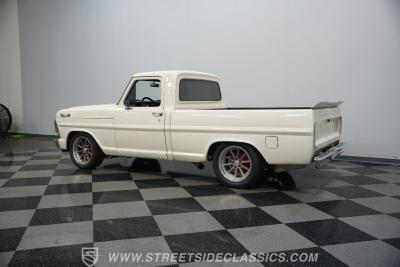 1967 Ford F-100